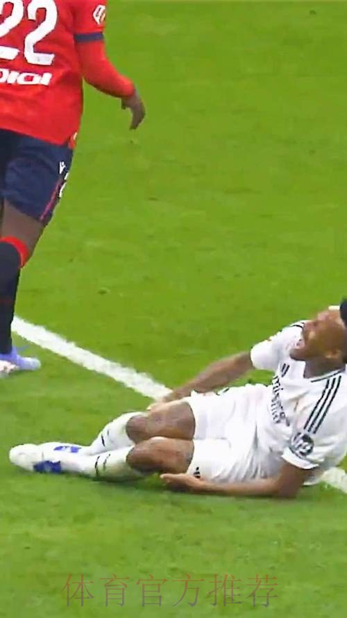 记者:在米利唐受伤前 皇马就已经接触了拉波尔特 记者:在米利唐受伤前 皇马就已经接触了拉波尔特